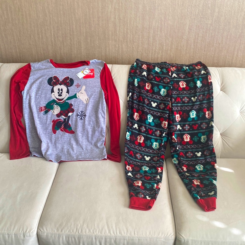 Minnie Mouse Holiday Pajamas